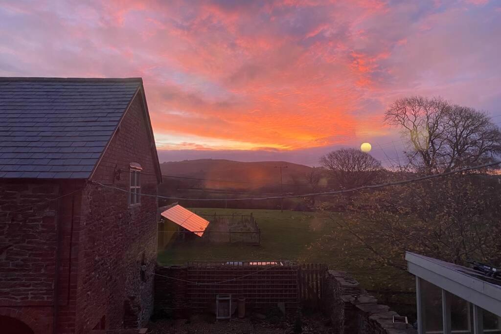 Upper Heath Farm - Stable Cottage Ludlow 크래븐 암즈 외부 사진